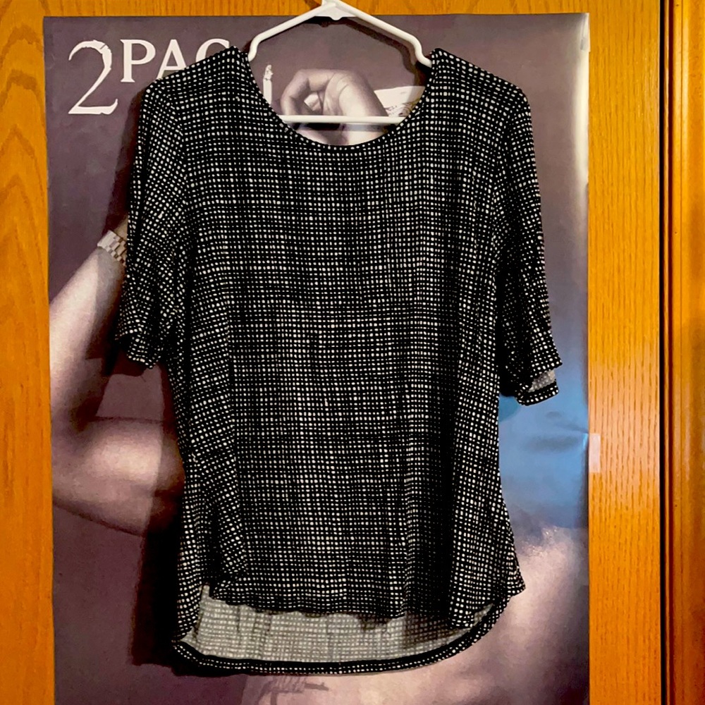 Scoop neck, very soft & flowing top L